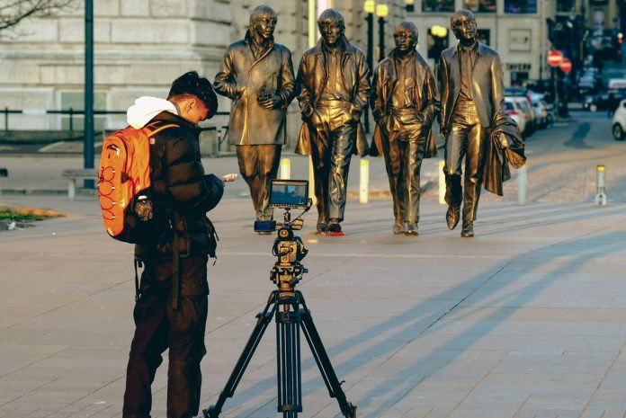 beatles bus tour vs walking tour: which is best for seeing liverpool?